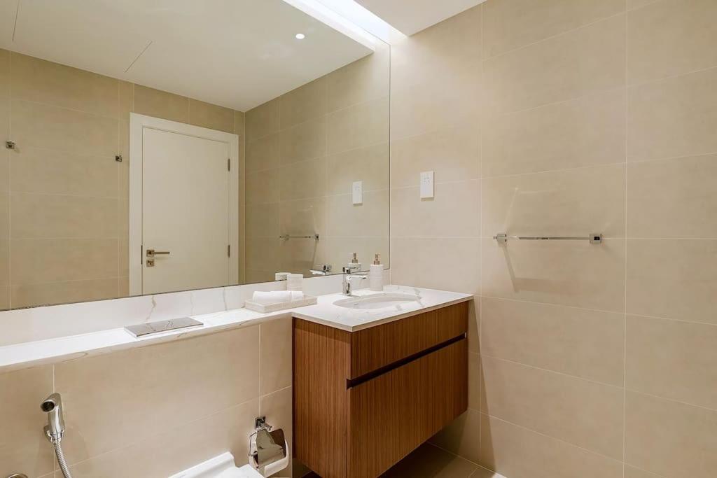 La 1bedroom Private Apartment *